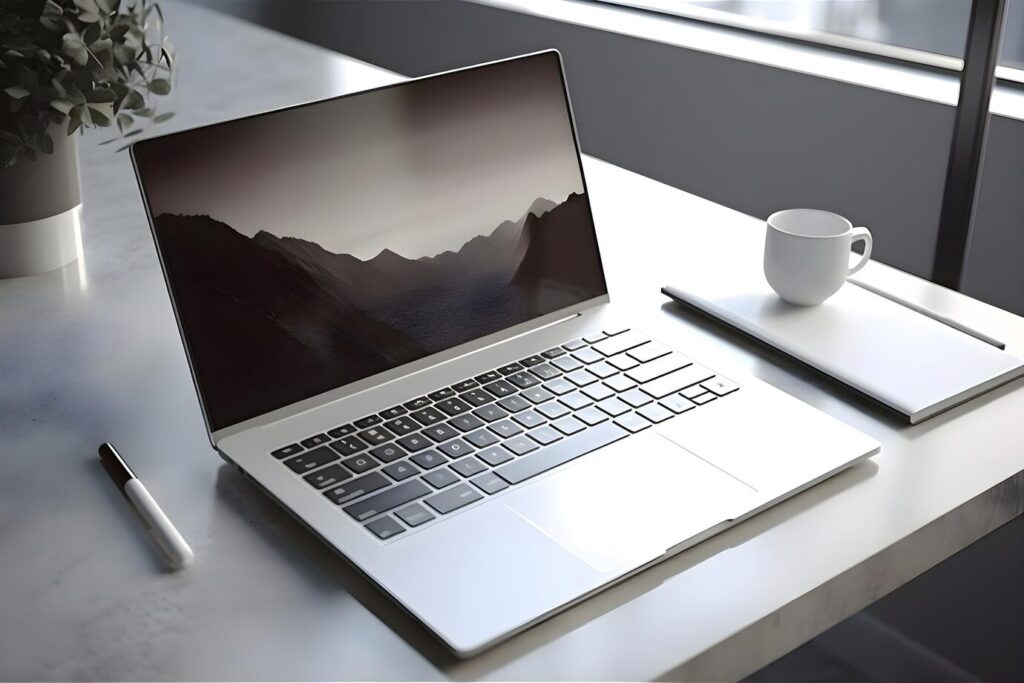 Laptop workspace of the Ichundu translation team